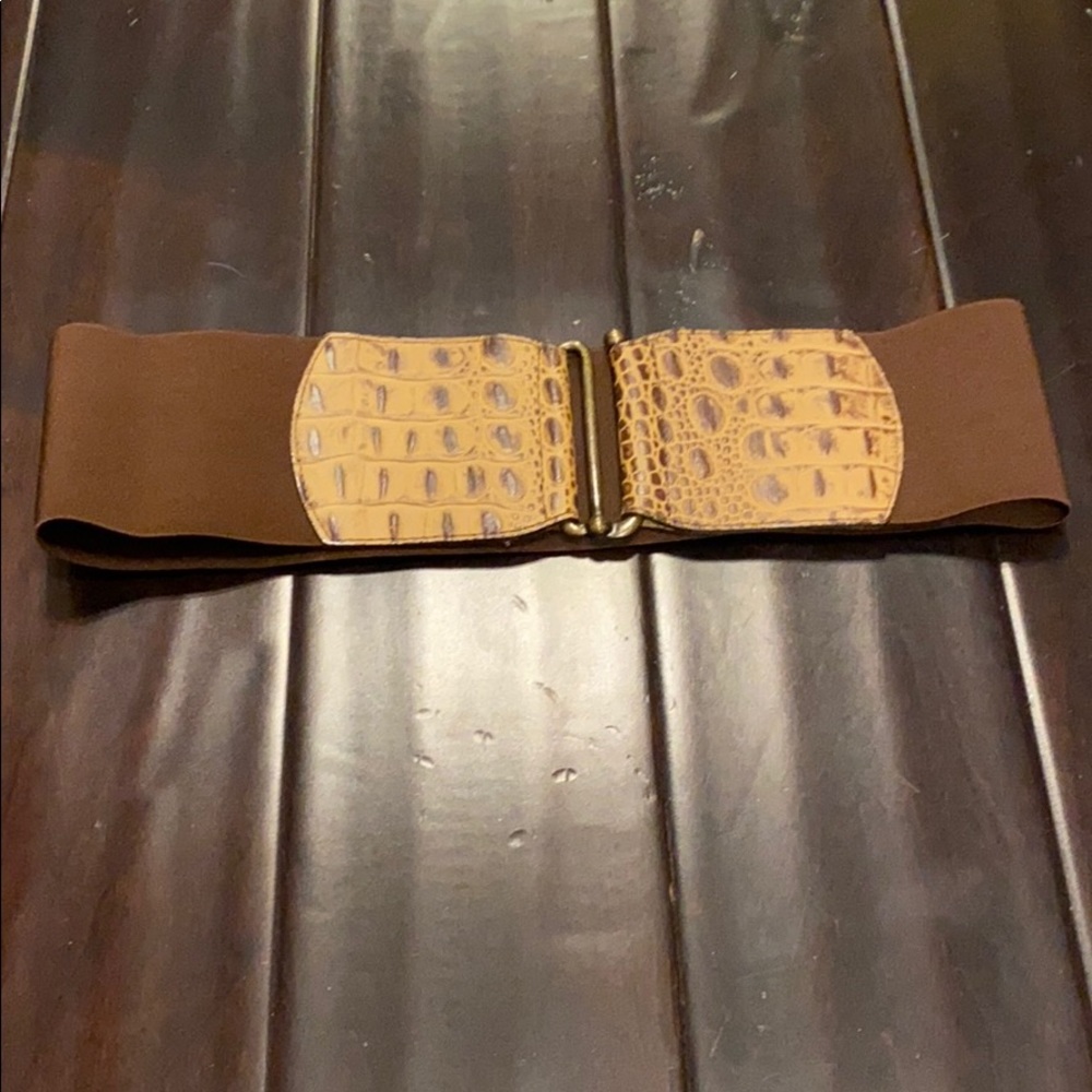 Brown BCBG MaxAzria belt